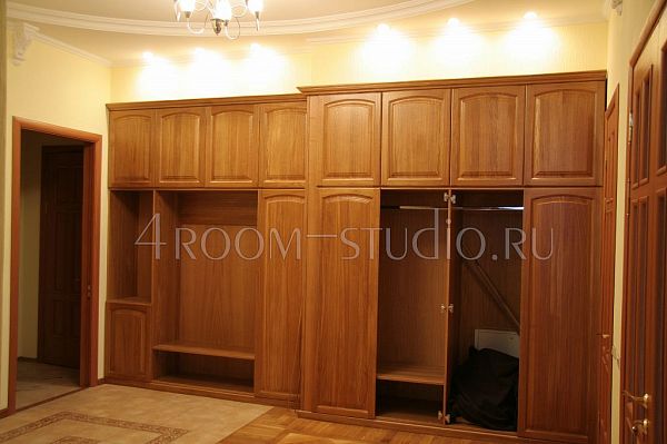 Шкаф в прихожую в дом г.Тула